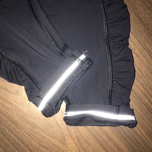 Lululemon Ruched Ankle Speed Tight - Picture 6 of 6